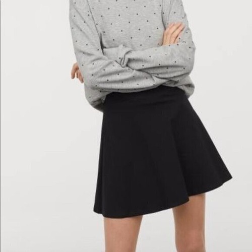 H&M Women’s Size Small Mini A-Line Flare Skirt Textured Black Elastic Waist