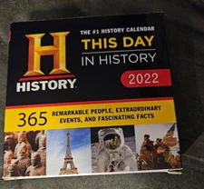 NEW (open box) - 2022 History Channel This Day in History 365 MOMENTS Calendar !