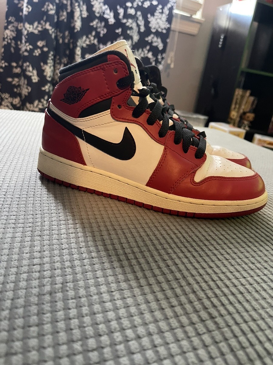 Size 6.5Y Air Jordan 1 Retro High OG - Chicago 2013 GS Size 6.5Y Air Jordan 1 Retro High OG - Chicago 2013 GS