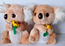 2 Vintage Russ Berrie LUV PETS Tan Plush 7" Koala Bear Flower 1978 918 Korea