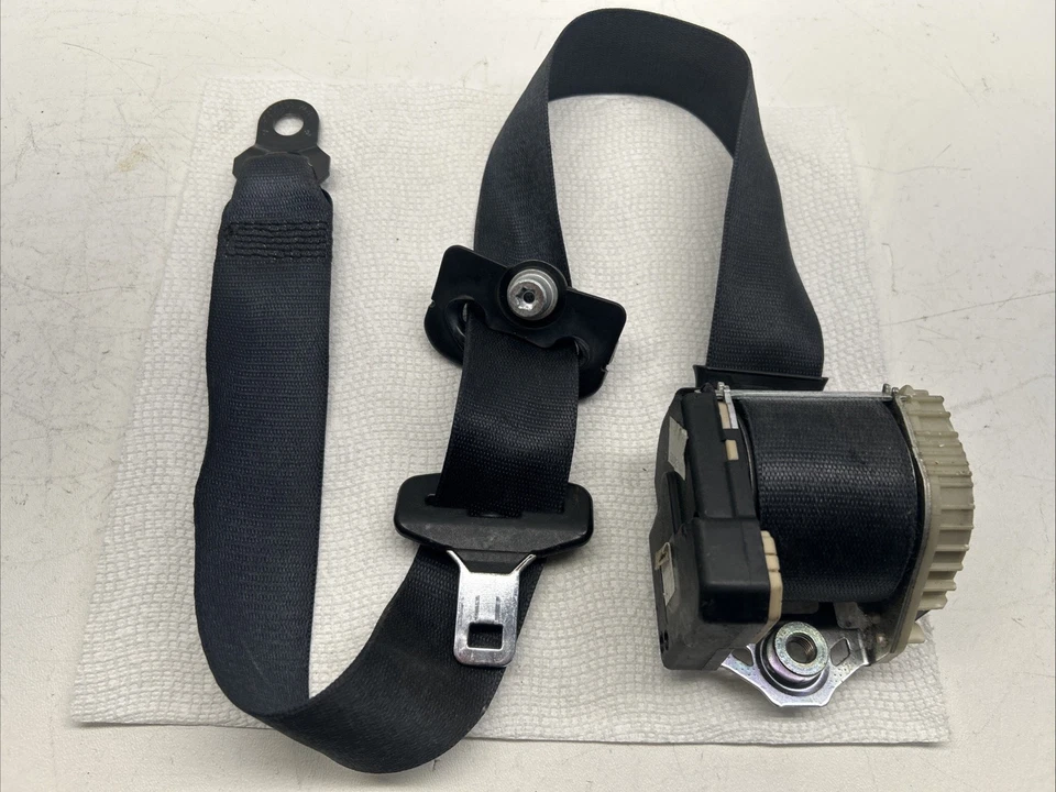 OEM Front Right Seat Belt Retractor FOR 2003 2004 2005-2008 BMW Z4 E85 33009759 - Image 2 of 4