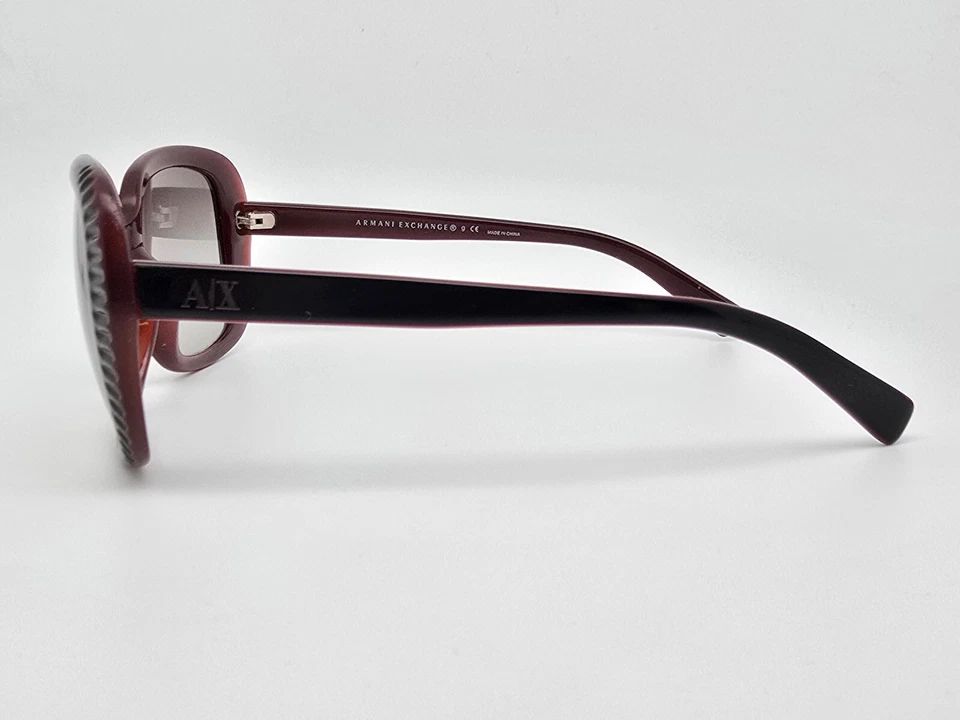 Gafas de sol Armani Exchange AX4014 8059/11 con marco de bayas negras lentes degradadas grises Foto 4 de 4