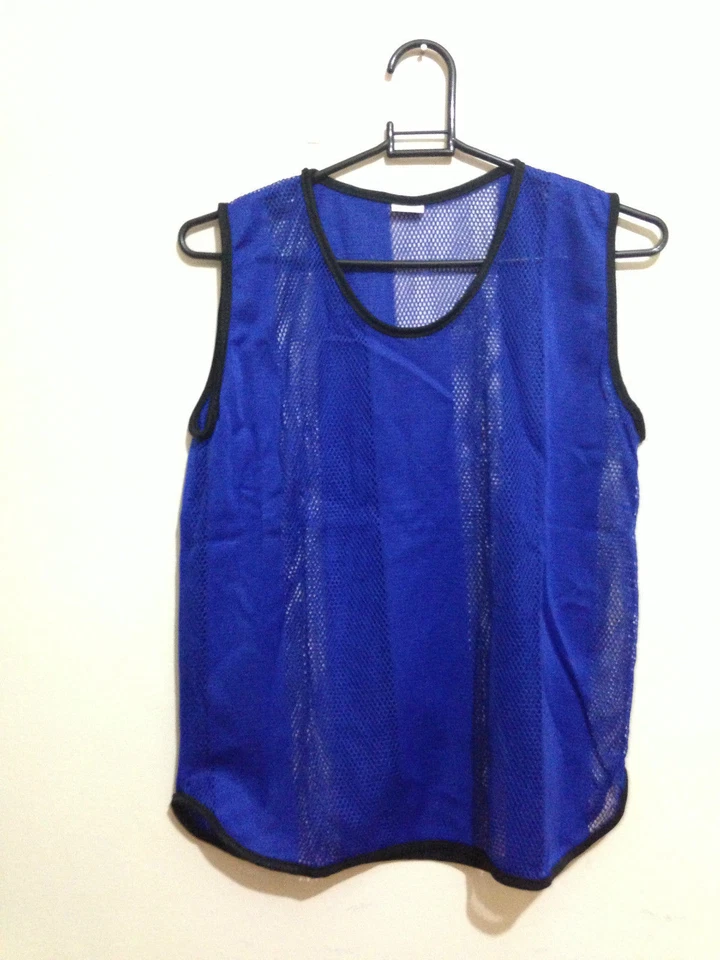 20x Football Net Ball Rugby Hockey Cricket Mesh Training Sports Bibs Adult Sizes - Image 4 of 4