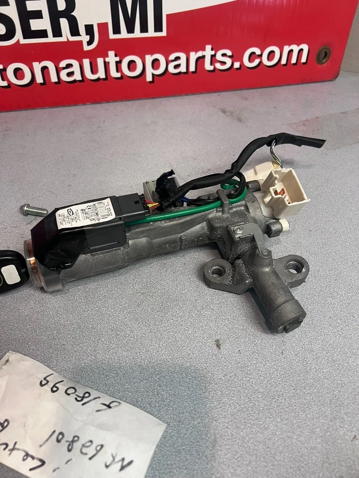 03-09 LEXUS GX470 IGNITION LOCK CYLINDER BASE COLUMN W/KEY OEM - Image 3 of 4