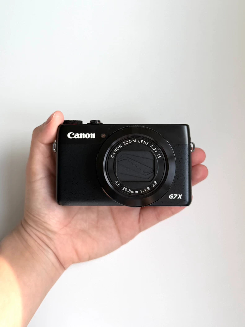 Canon PowerShot G7X デジカメ キャノン 美品 Canon PowerShot G7x Mark II 20.1MP Digital Camera with Accessories
