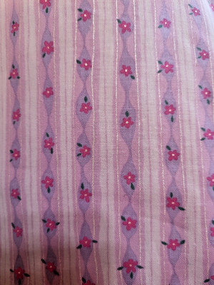 ROMANCE M. PIERCE ILLUSTRATION HENRY GLASS Cotton FABRIC 5.5' PINK FLORAL STRIPE