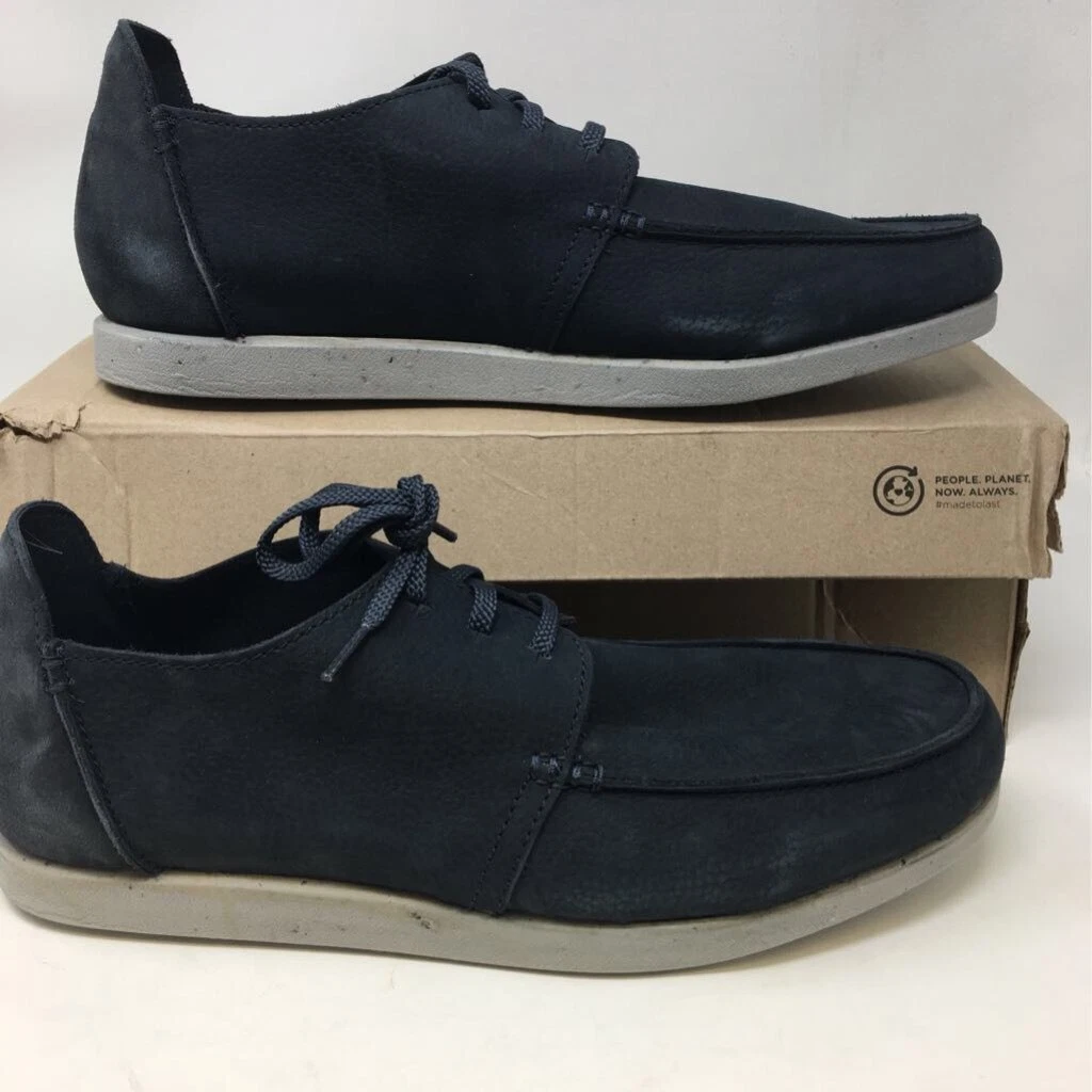 Clarks oakland mid sale