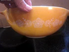 VINTAGE PYREX CINDERELLA NESTING MIXING BOWL BUTTERFLY GOLD LG 4 QUART #444 VGUC