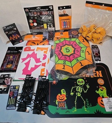 20 Pc Bulk Lot #26 Halloween Kid Games Makeup Lights Door Decor Kit 8 Place Mats