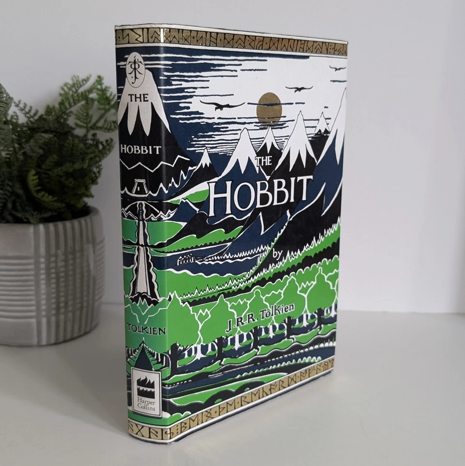 The Hobbit, J. R. R. Tolkien, Hardback Book 1991 Harper Collins Hardcover DJ - Image 2 of 4