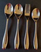 Retroneu Symphony 18/10 Stainless Flatware 3 Spoons 1 Fork