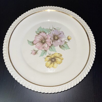 stylecraft dinnerware 22 kt. gold plate Diameter 10.5 In.