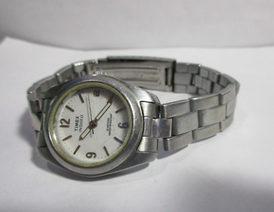 Vintage Silver Tone TIMEX Women display picture 2