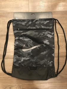 bolsa nike verde