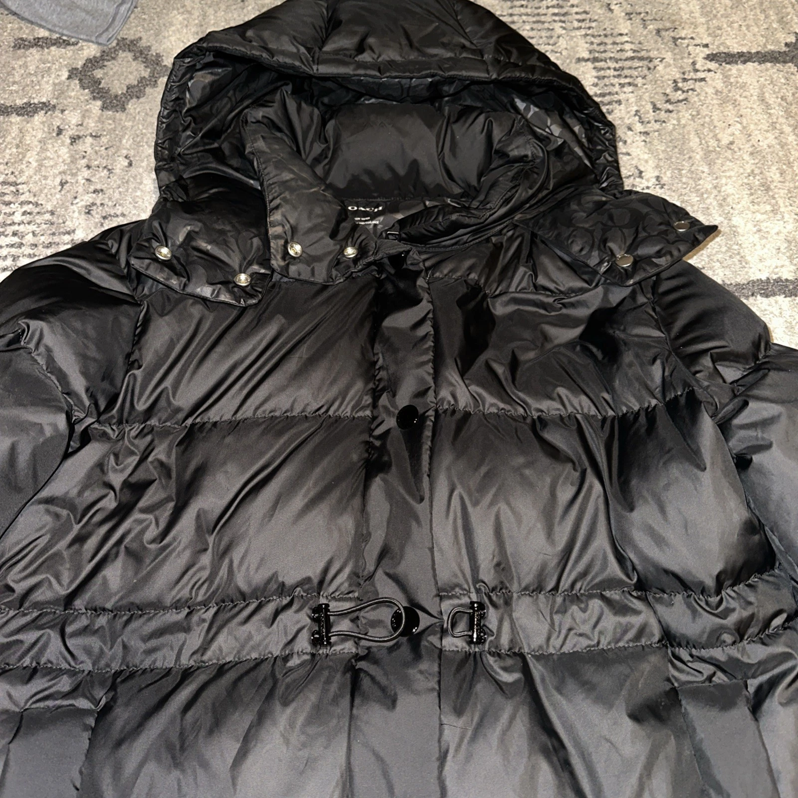 Cappotto piumino donna Coach nero cappuccio nero lunghezza media tg med $695