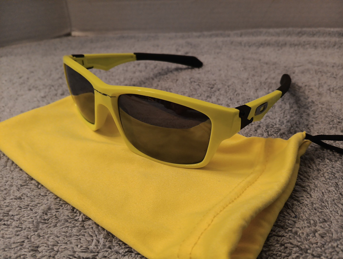 Oakley Jupiter Squared: Limited Edition Neon Yellow 984 Used