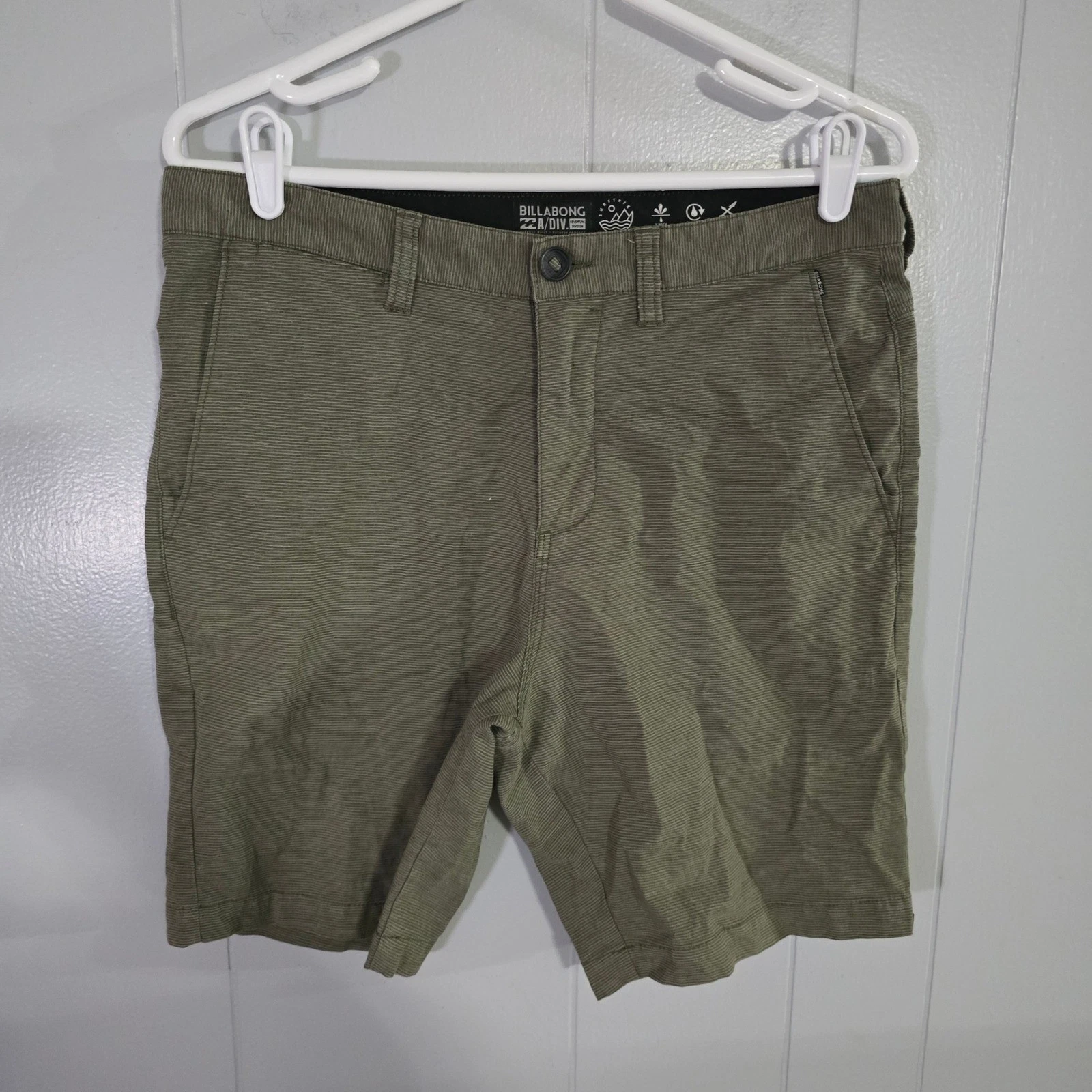 Billabong Surftrek A/DIV Shorts Mens 31 Olive Green Stretch Quick Dry Hiking