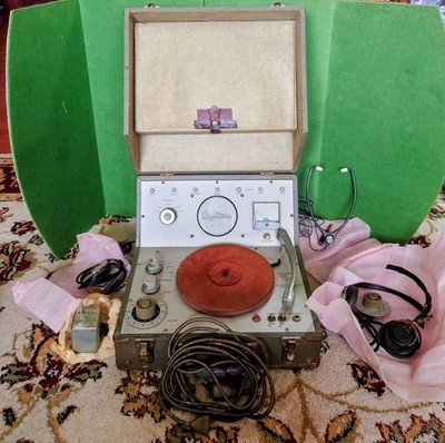 Vtg Qualitone Model QA Speech Audiometer Hearing Test Machine, W/ Case,Mic,