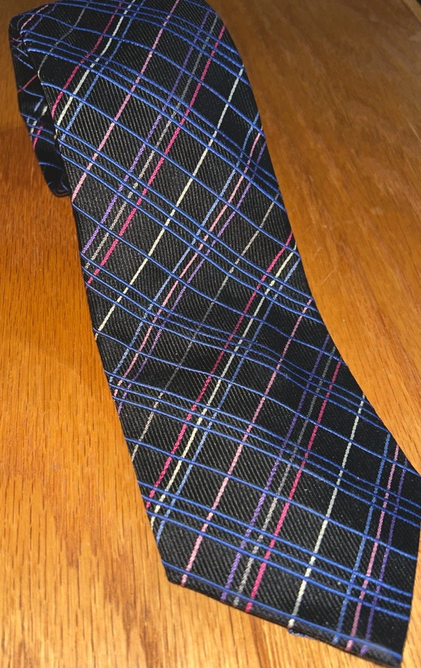 Corbata de Colección Turnbull & Asser Para Hombre Negra con Líneas Geométricas Azul Púrpura Plata Rosa Foto 2 de 4