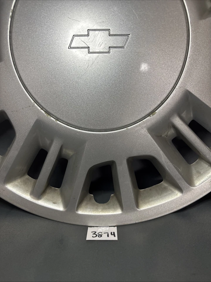 Chevrolet Malibu 2000-2005 15 pulgadas tapacubos OEM cubierta de rueda #3233, 9593496 Foto 3 de 4