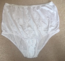NWOT Vanity Fair Ravissant Full Brief Panties 15712 15-712 Sz 8 XL White Mexico