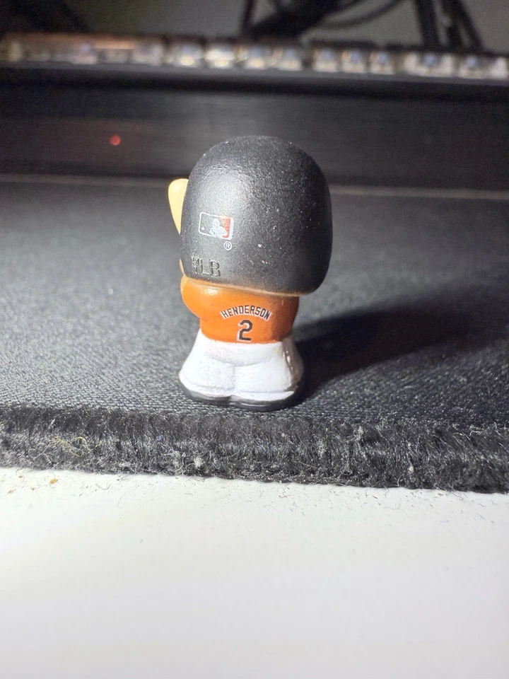 Serie 12 Teeneymates Gunnar Henderson Baltimore Orioles 2025 MLB Foto 2 de 2