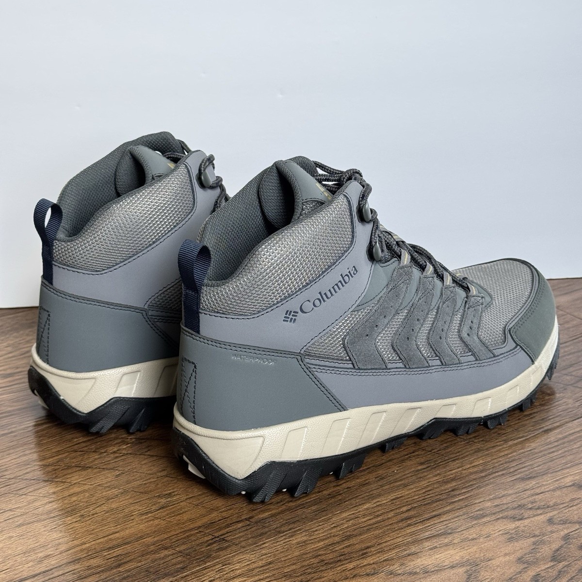 Columbia Strata Trail Mid Waterproof Hiking Boots Men display picture 3