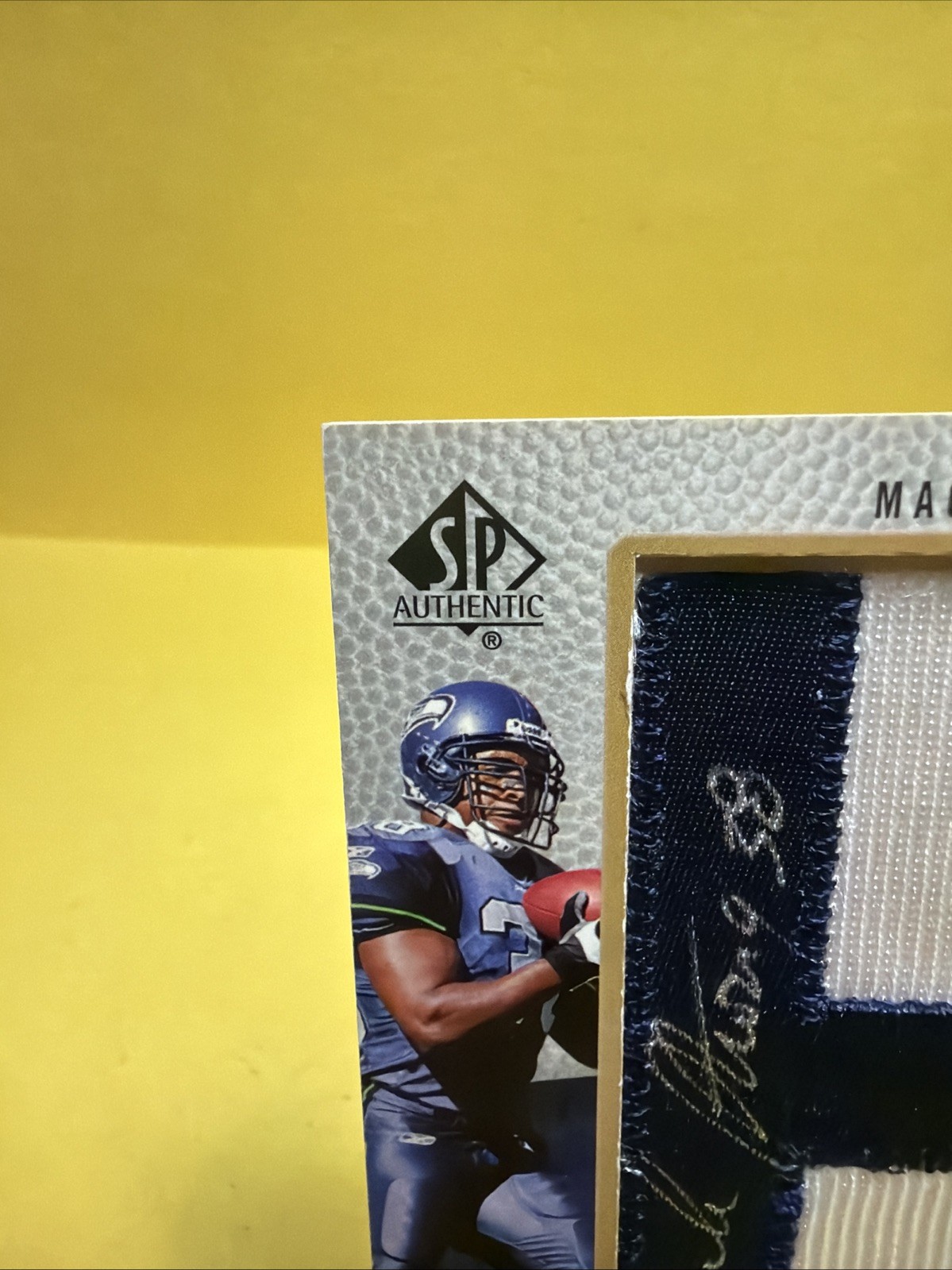 Mack Strong 2007 UD SP Authentic By The Letter H Auto Patch /75 Seattle Seahawks view 2