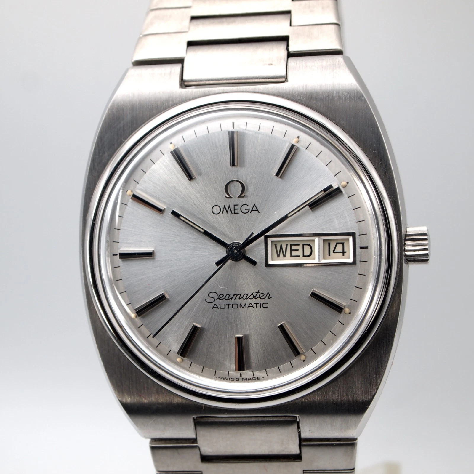 Omega — Vintage 1982 OMEGA Seamaster Automatic Men's / OH, Serviced