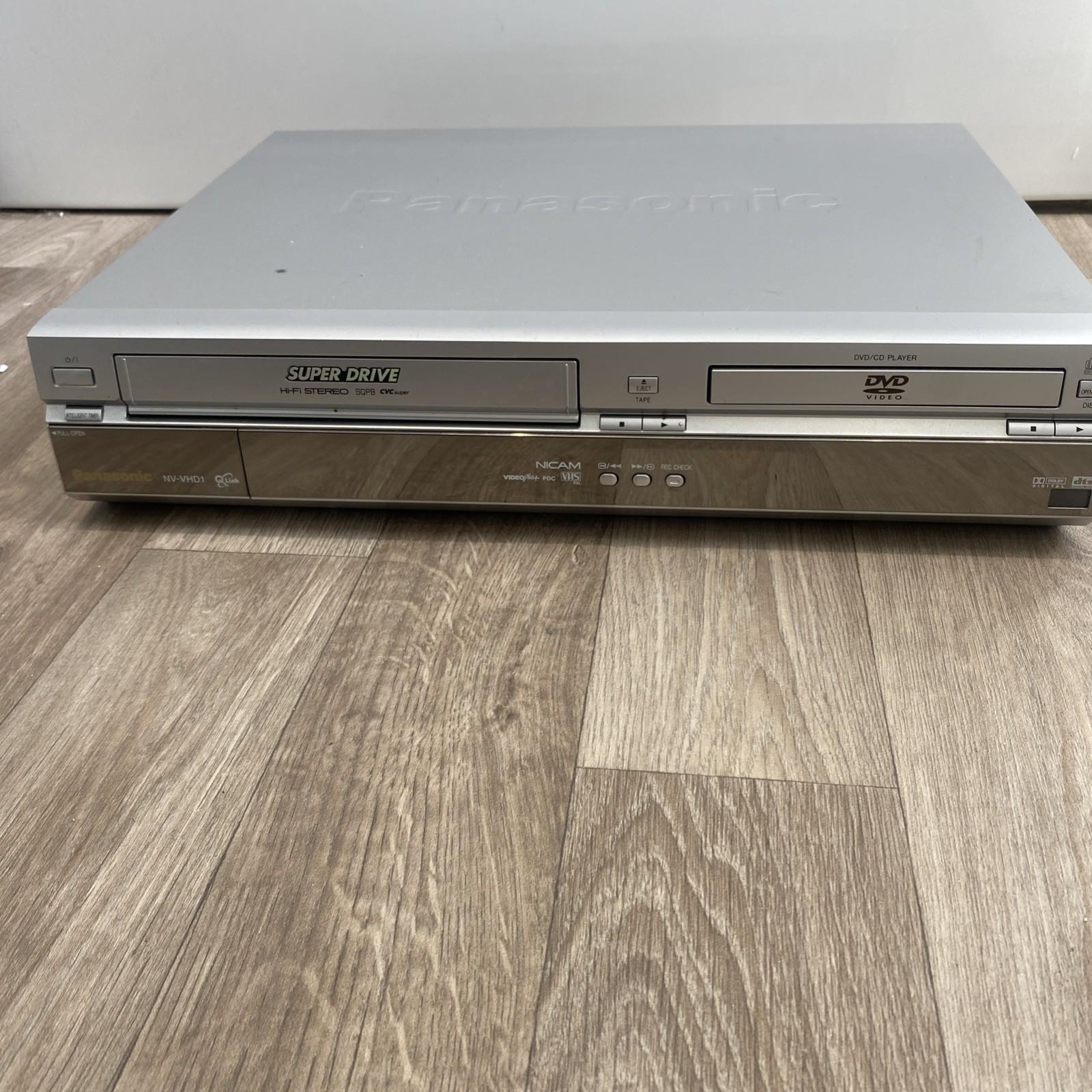 Panasonic NV-VHD1B-S VHS VCR Recorder/DVD Player Combi No Remote