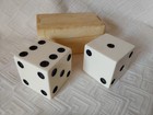 Vintage Pair of 2 Inch Bakelite Catalin Oversized Dice in Original Box — photo 2