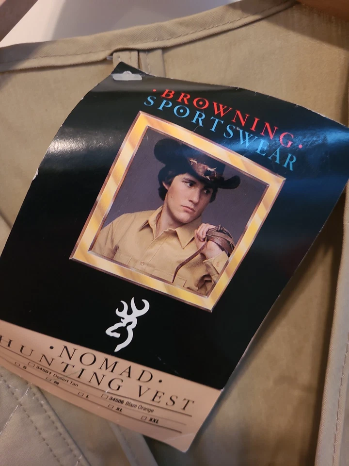 NEW Quilted Pads Browning hunting vest Nomad Medium Dacron Cotton Back Pouch - Image 3 of 4