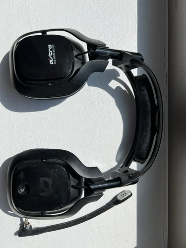 Astro Gaming A40 TR Wired Headset with MixAmp- Black (used) - Picture 2 of 8