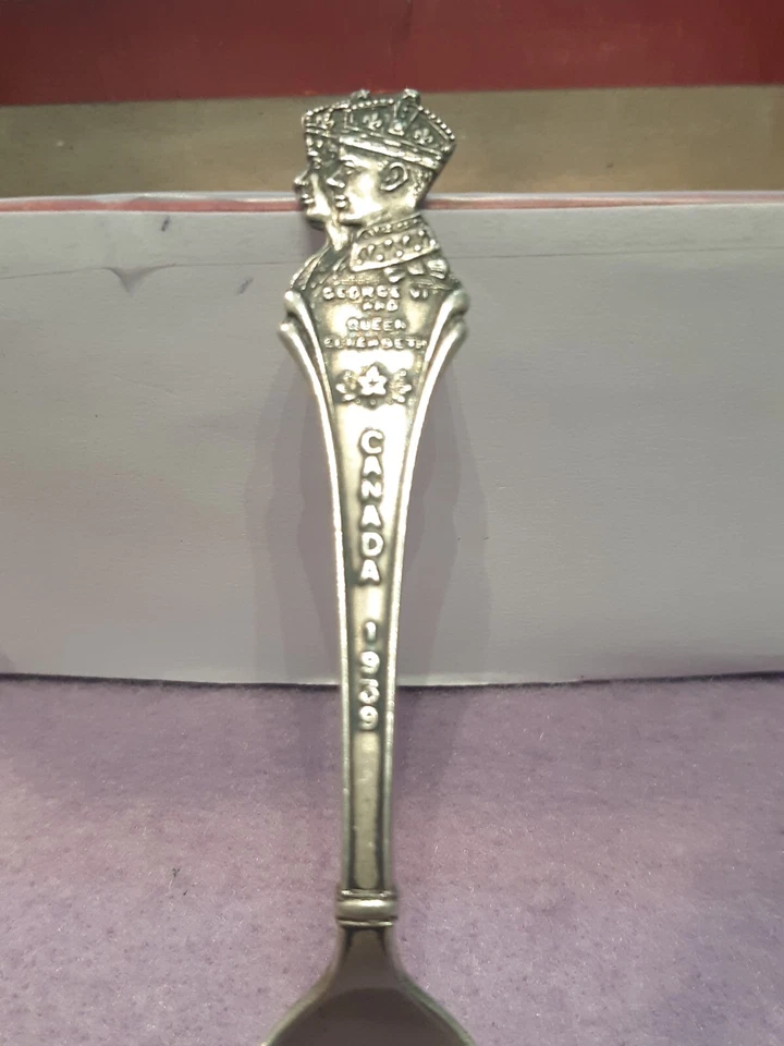 1939 ROYAL VISIT TO CANADA BIRKS STERLING SOUVENIR SPOON ~ KING & QUEEN - Image 2 of 3