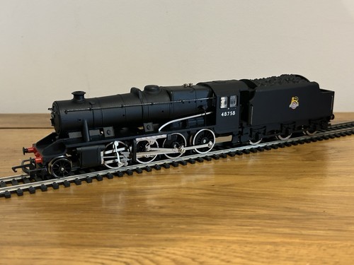 HORNBY R322 - BR 2-8-0 Class 8F LOCO 48758 & TENDER - BESCHREIBUNG LESEN TEILE | Condition: For parts or not working