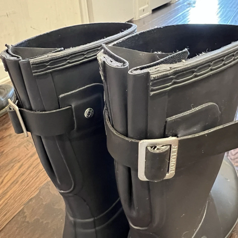 Hunter Original Short Rain Boot for Women, Size 9 - Black - Image 4 of 4