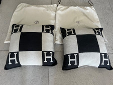 TWO Hermes Avalon pillowsX LARGE model in Éc...