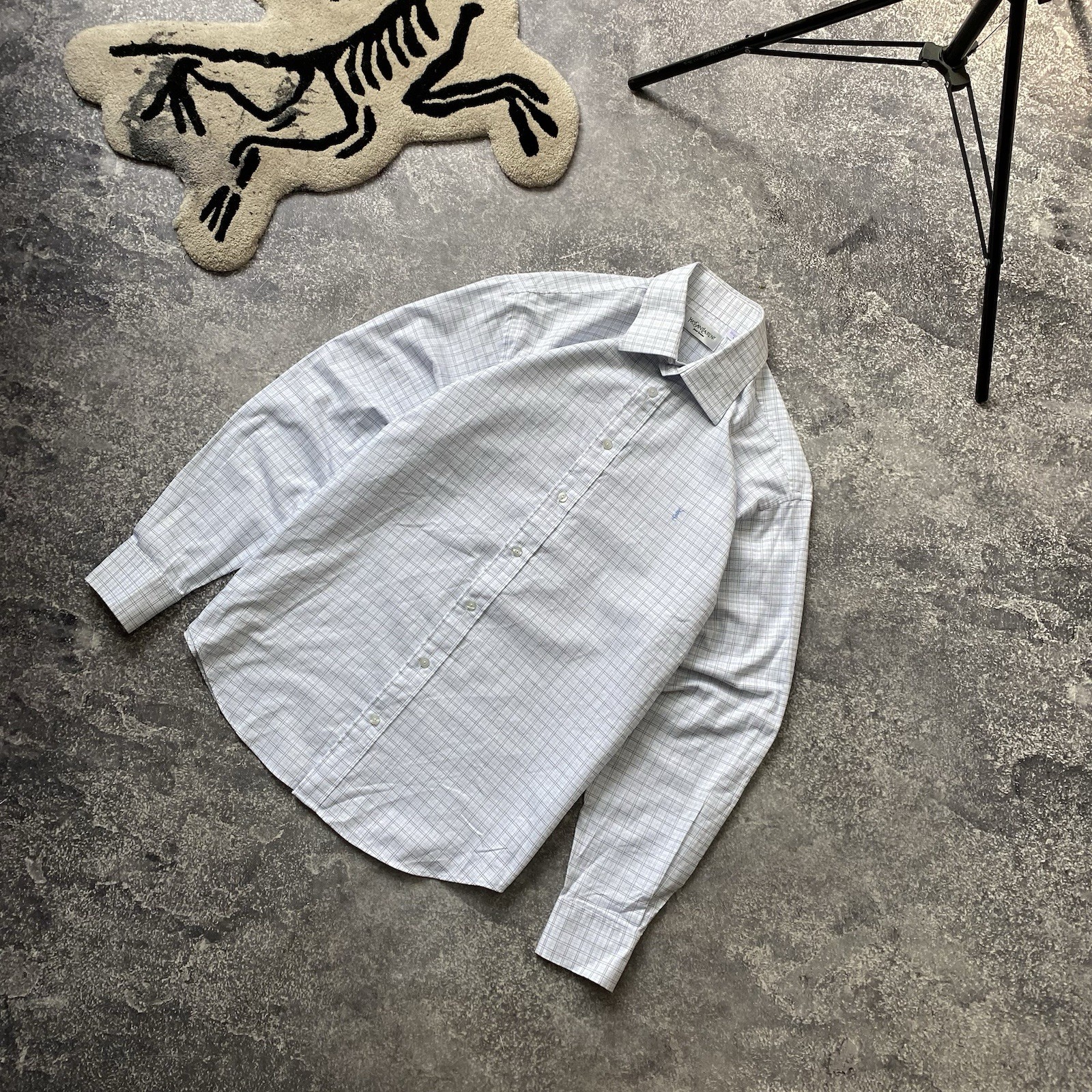 Camicia di lusso vintage Yves Saint Laurent piccolo logo taglia L