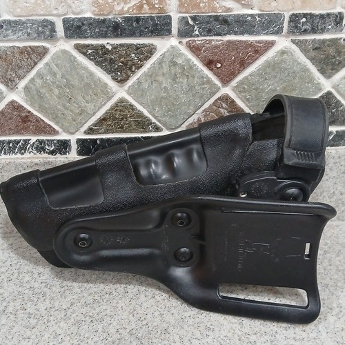 Safariland Beretta 92 RH 6070-73 RET. DUTY HOLSTER BLACK HARD CASE BELT HIP LOCK