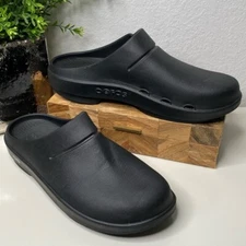 OOFOS OOCLOOG CLOG Black with Seamless Design Men’s 10/ Women’s 12