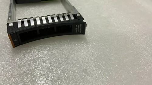 IBM 01DE349 V3700 V2 01EJ585 01EJ717 600GB 2.5" 15K HDD - Picture 3 of 3
