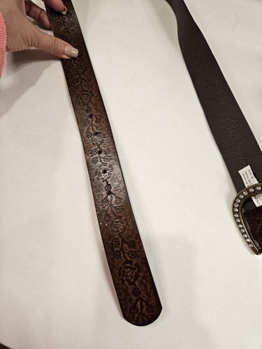 Brown Leather Belt Floral Ingraved Gold Rhinestone Buckle Size 6 1H - Picture 2 of 7