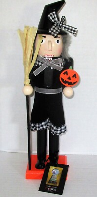 HALLOWEEN  NUTCRACKER 15'' WITCH HOLDING A BROOM AND PUMPKIN By Cynthia Rowley