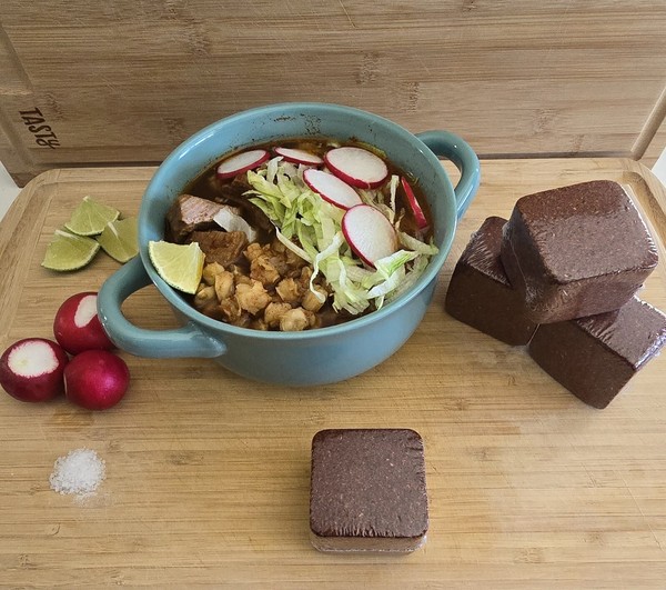 Pozole*Bloque* 2/PK. Un simple bloque de especias de hierbas y especias para hacer pozole.