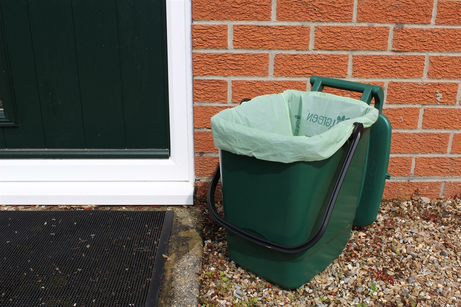 Compost Caddy 23L Kerbside Caddy Brown With Locking Lid & 30 x
