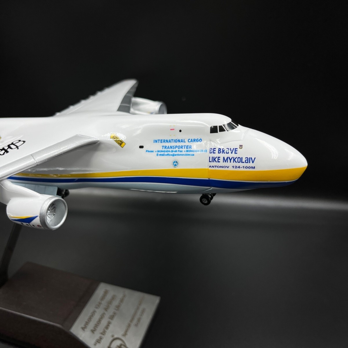 Maqueta A Escala 1/500 Del Avión Antonov AN-124 'Be Brave Like Okhtyrka' - Modelo De Metal Coleccionable, Sin Soporte