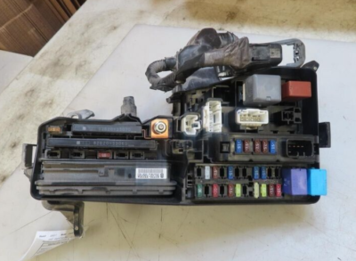 2015 dodge charger cigarette lighter fuse UuConnect USB Hub not Working - Fixed