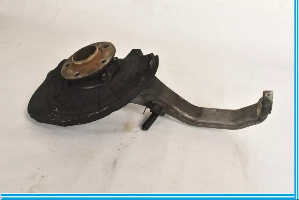 14-17 Maserati Ghibli RWD Front Left Side Wheel Spindle Knuckle Hub Bearing OEM