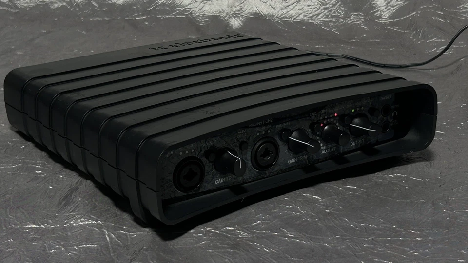 TC Electronic Impact Twin Audio Interface - Image 4 of 4