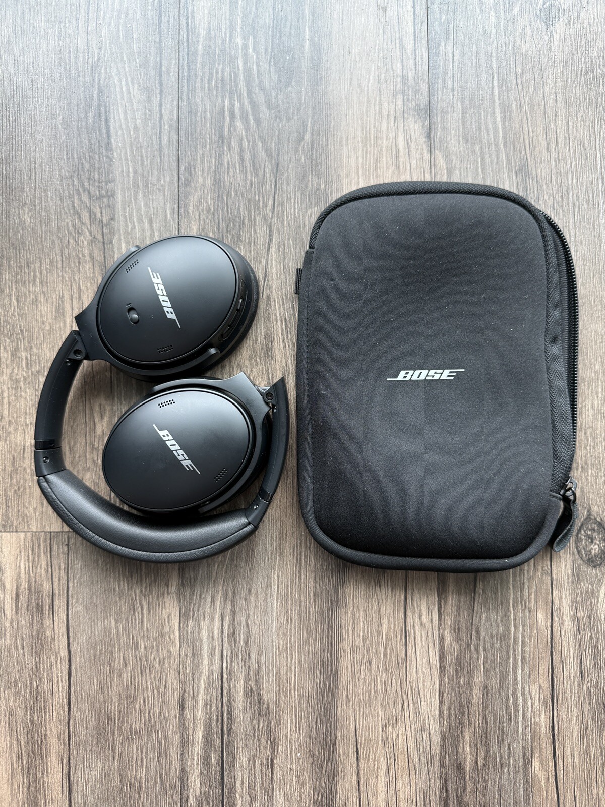 Bose QuietComfort Wireless Over-Ear Headphones - Black-image